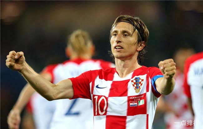 瑞士羽球超级300赛｜ 首圈苦胜高桥洸士 梁峻豪次圈对西本拳太