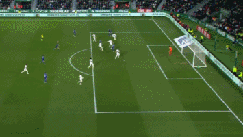 哈卡主场一处看台被大火烧毁，俱乐部目前已展开调查