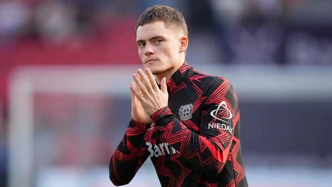 二八杠实战：如何识别庄家洗牌时通过“叠牌”制造的假随机。（二八杠实战：识破庄家洗牌叠牌伪随机的技巧）