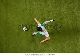 棒球博弈论：两好球后投手投出内角近身球的战略威慑力